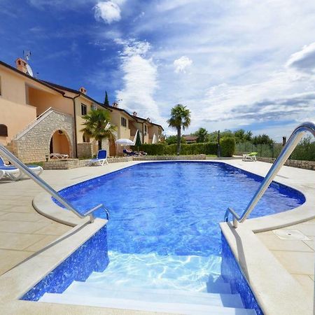 Holiday Home Marina Каштелир Екстер'єр фото