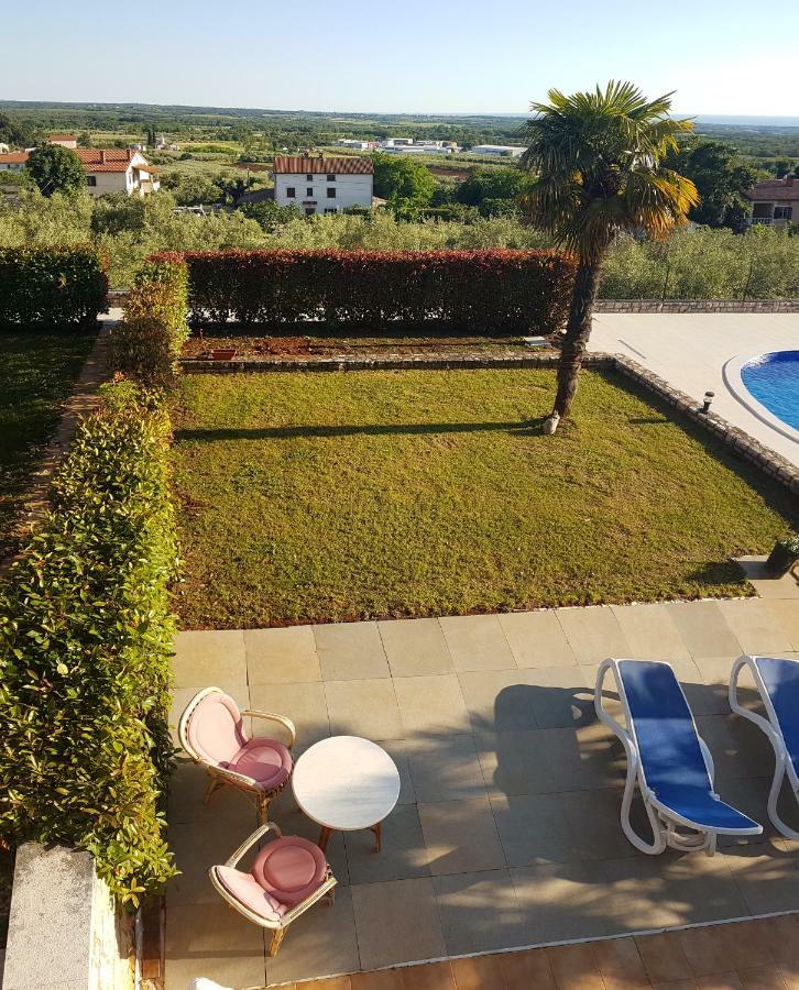Holiday Home Marina Каштелир Екстер'єр фото