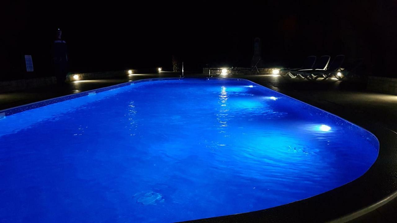 Holiday Home Marina Каштелир Екстер'єр фото