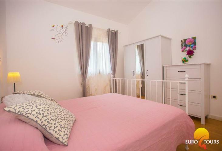 Holiday Home Marina Каштелир Екстер'єр фото