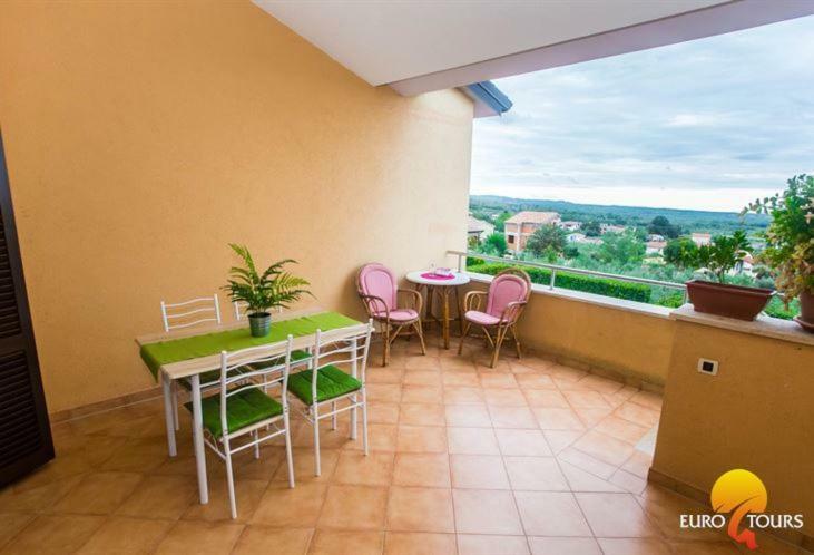 Holiday Home Marina Каштелир Екстер'єр фото