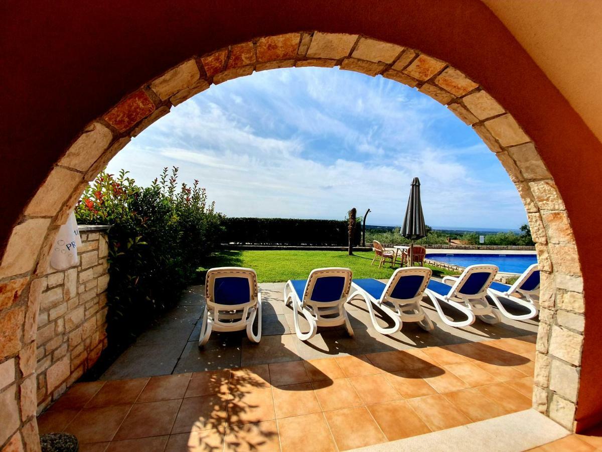 Holiday Home Marina Каштелир Екстер'єр фото