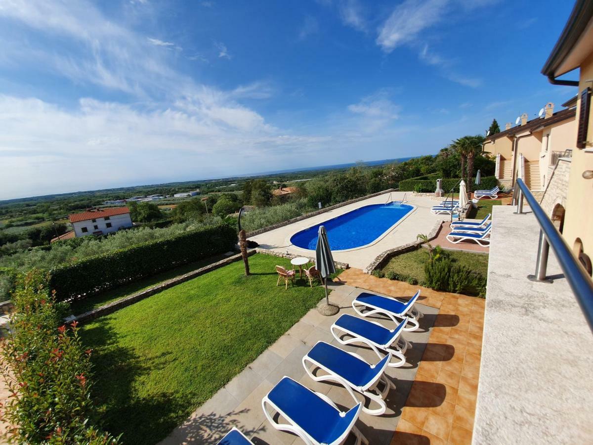 Holiday Home Marina Каштелир Екстер'єр фото